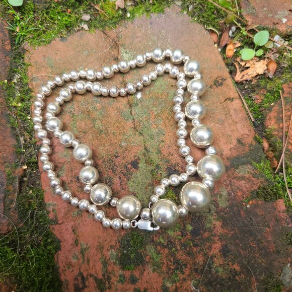 Sterling Silver 925 Graduated Bead Necklace, Classic Minimalist Retro Daily Wear - Picture 8 of 8